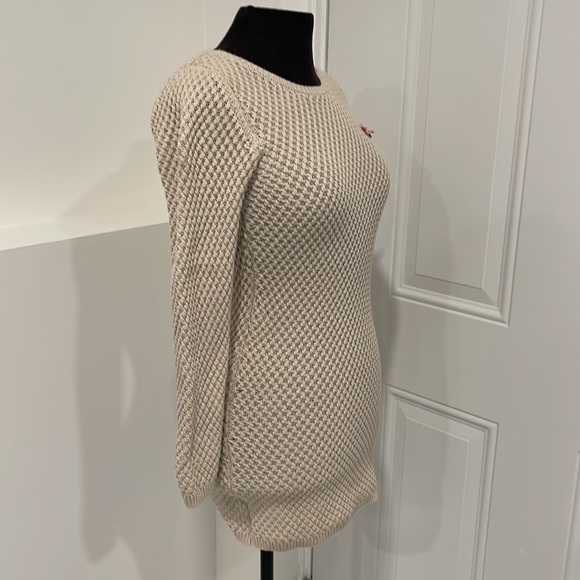 Tight knitted sweater by Isaac Mizrahi - Picture 2 of 5